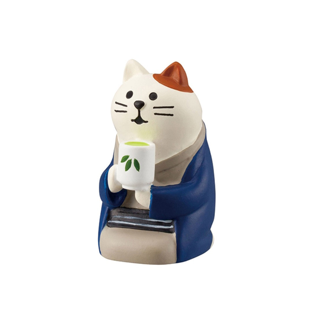PAWSOME FIGURINES - #240-0