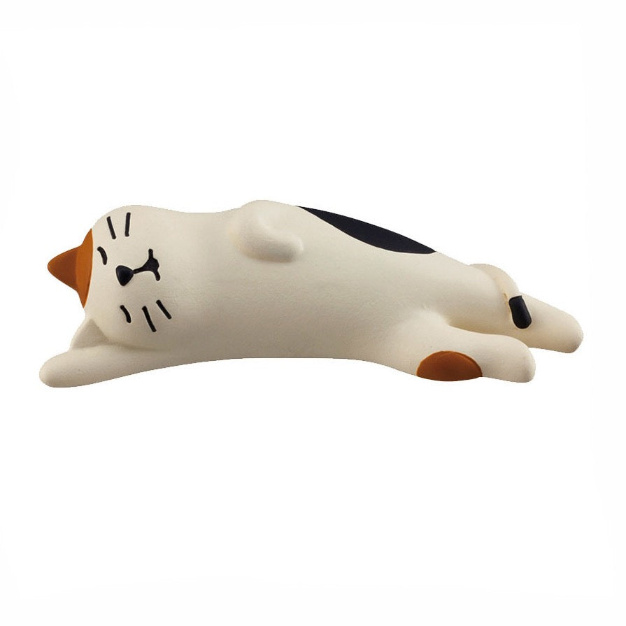PAWSOME FIGURINES - #243-0